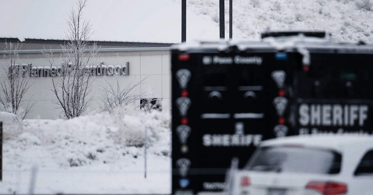 Gunman kills 3 and injures 9 at Planned Parenthood in Colorado Springs – Ed Schultz Show