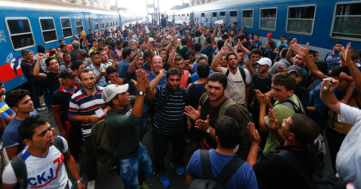 Obama’s Goal: 85,000 Refugees to Enter US by End of 2016