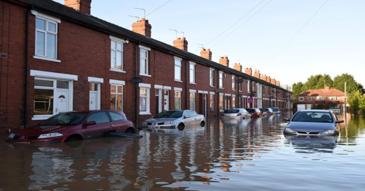 Hey, All You Climate Denier Fools: When Did This Last Happen in the UK at Christmas?