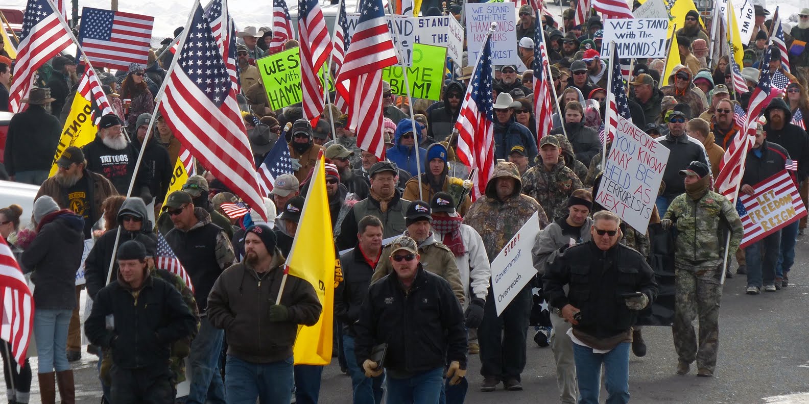 Terrorism: Cliven Bundy’s Sons & Armed Militia Take Over Federal Building – David Pakman Show