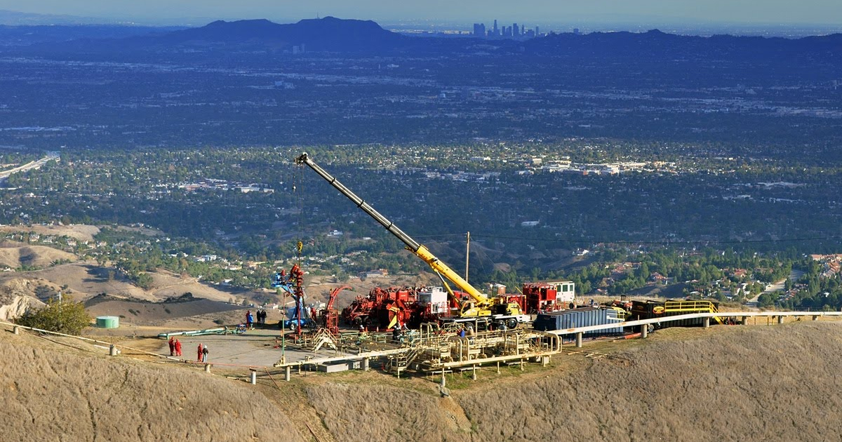 3 Month Methane Leak Declared State of Emergency  – David Pakman Show