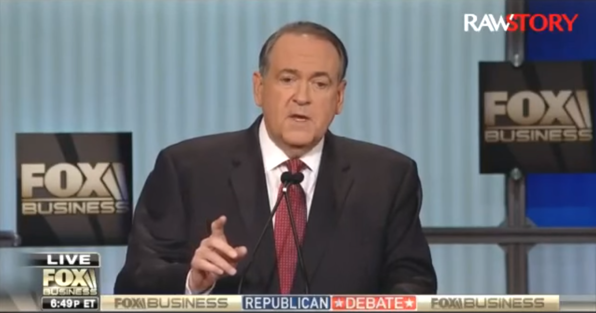 Huckabee Thinks We Should Train The Poor Like We Train Dogs