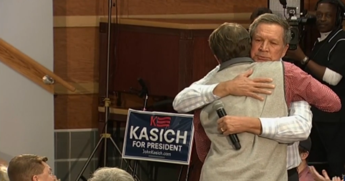 Regardless Of Your Views, This Touching Moment Shows The True Heart Of Politics