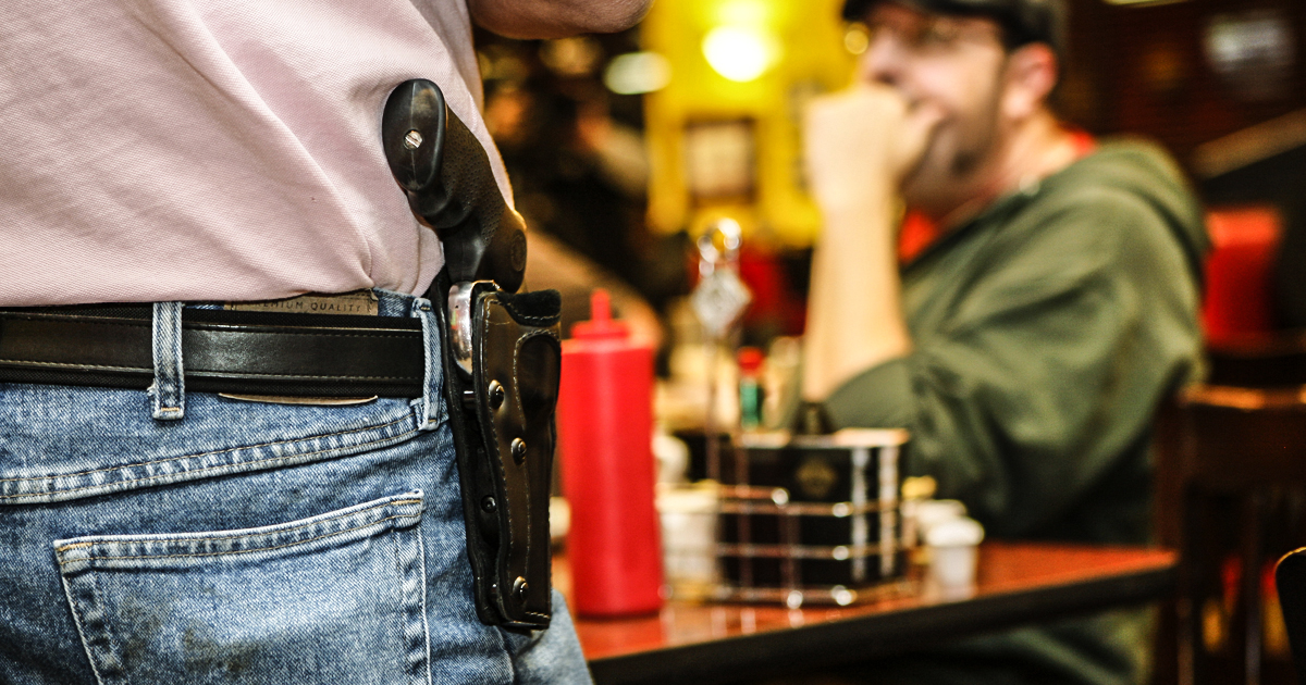 Should We Shun Open Carry Activists Like We Shunned Smokers? – Thom Hartmann Program