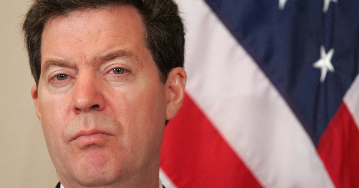 Brownback’s Policies Lower Kansas’ Credit Rating AGAIN! – Thom Hartmann Program