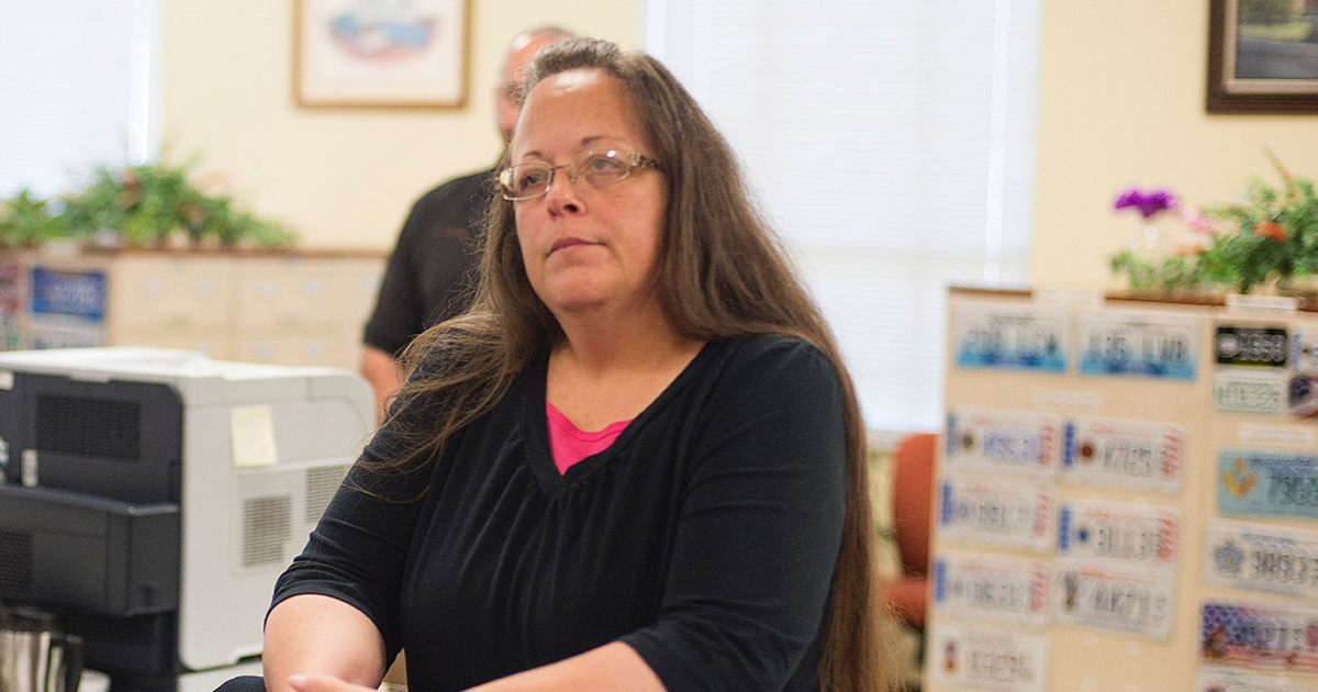 VIDEO: Anti-Gay Bigot Kim Davis Attempts to Be a Legal Scholar – The Majority Report