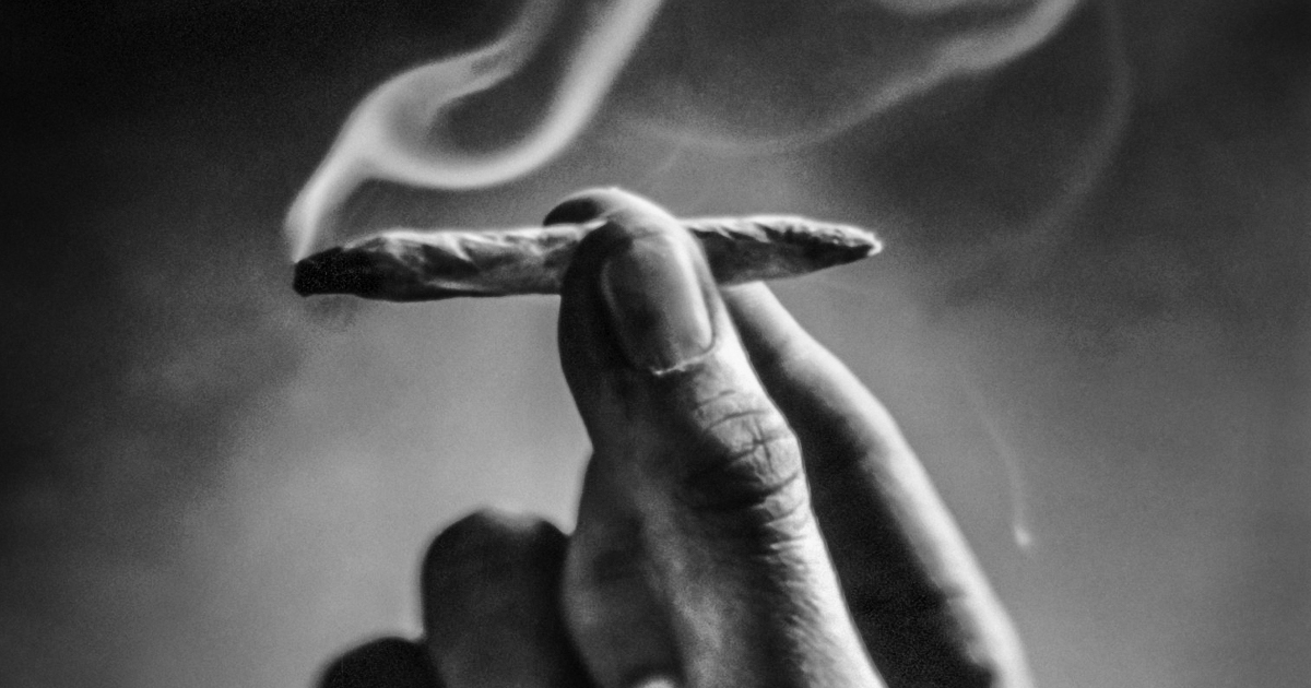 Cops Are Ignoring Serious Crimes Just To Bust Pot Smokers – Thom Hartmann Program