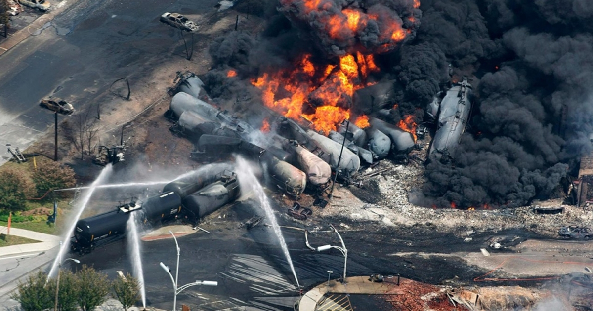 When Will The Next Oil Bomb Train Explode? – Thom Hartmann Program