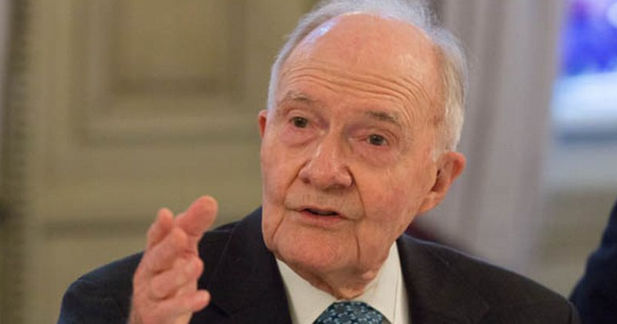 Establishment Republican Brent Scowcroft Backs Clinton