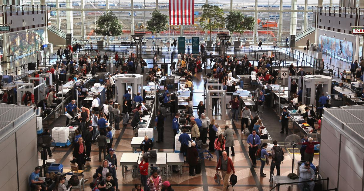 How to Build a WAY MORE EFFICIENT Airline Security Screening Line – David Pakman Show