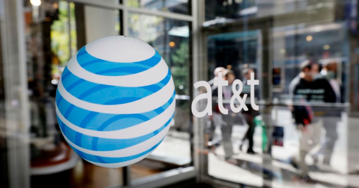 Why Is AT&T Spying On Americans? – Thom Hartmann Program