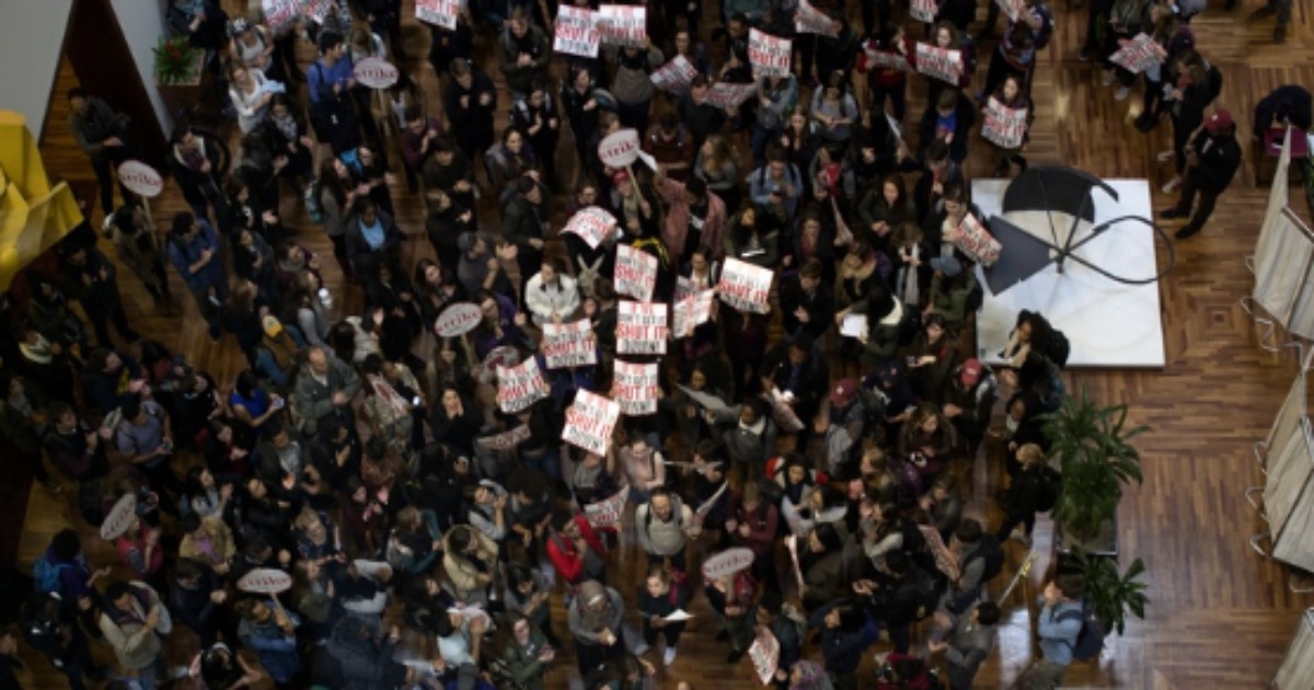 Harvard Students Join Dining Workers In Protest: Get Results