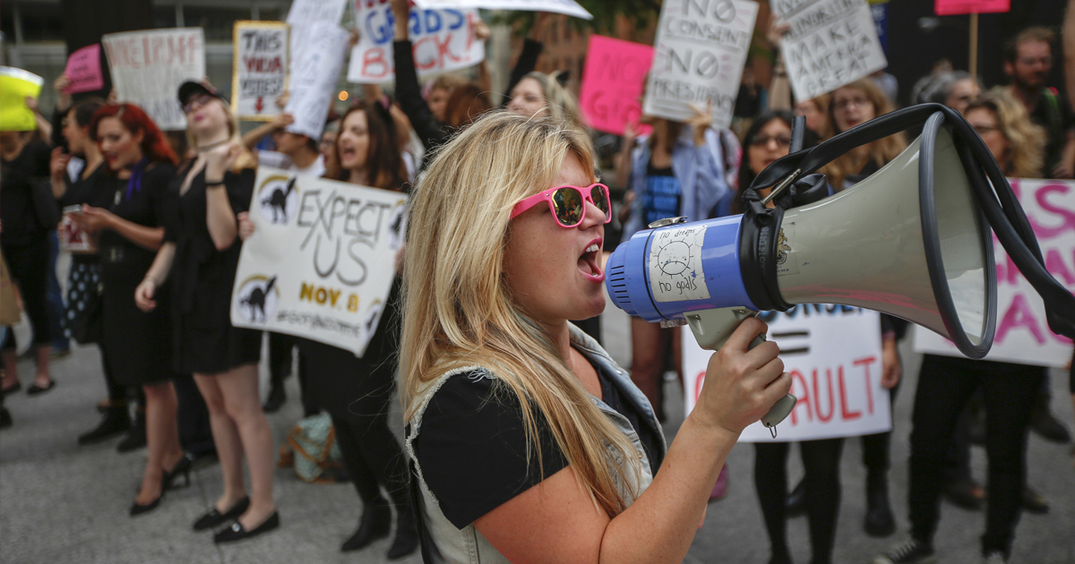 Is Trump Blocking Women’s March from Protesting His Inauguration? – Benjamin Dixon Show