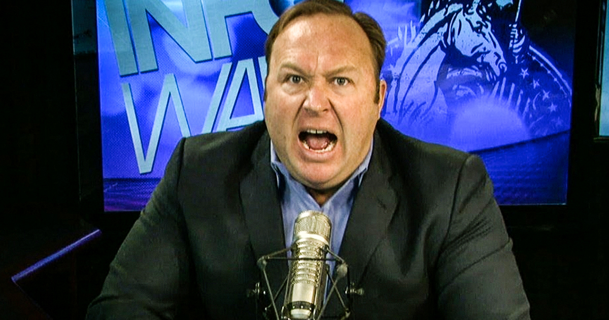 InfoWars Fans Devastated – Alex Jones Attorney Says Show is “Performance Art”