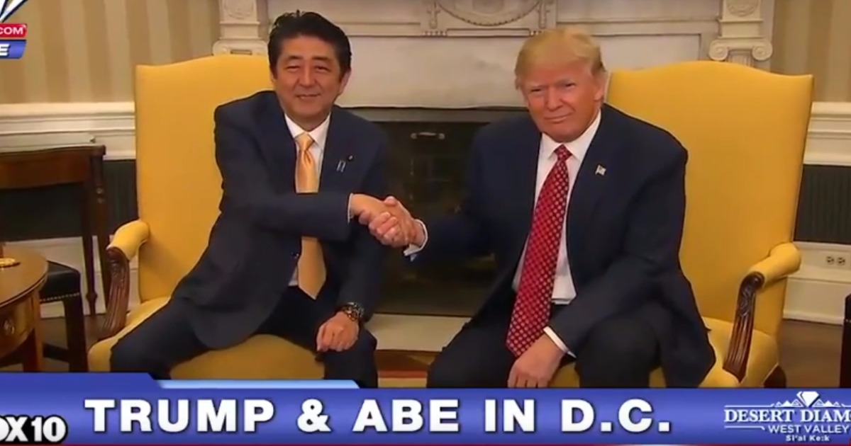 Viral Video: Japanese Prime Minister Shinzo Abe and Trump Share 18-Second Handshake