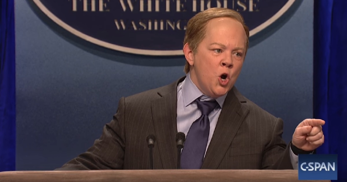 Melissa McCarthy Becomes Sean Spicer In Perfect SNL Sketch – Must Watch