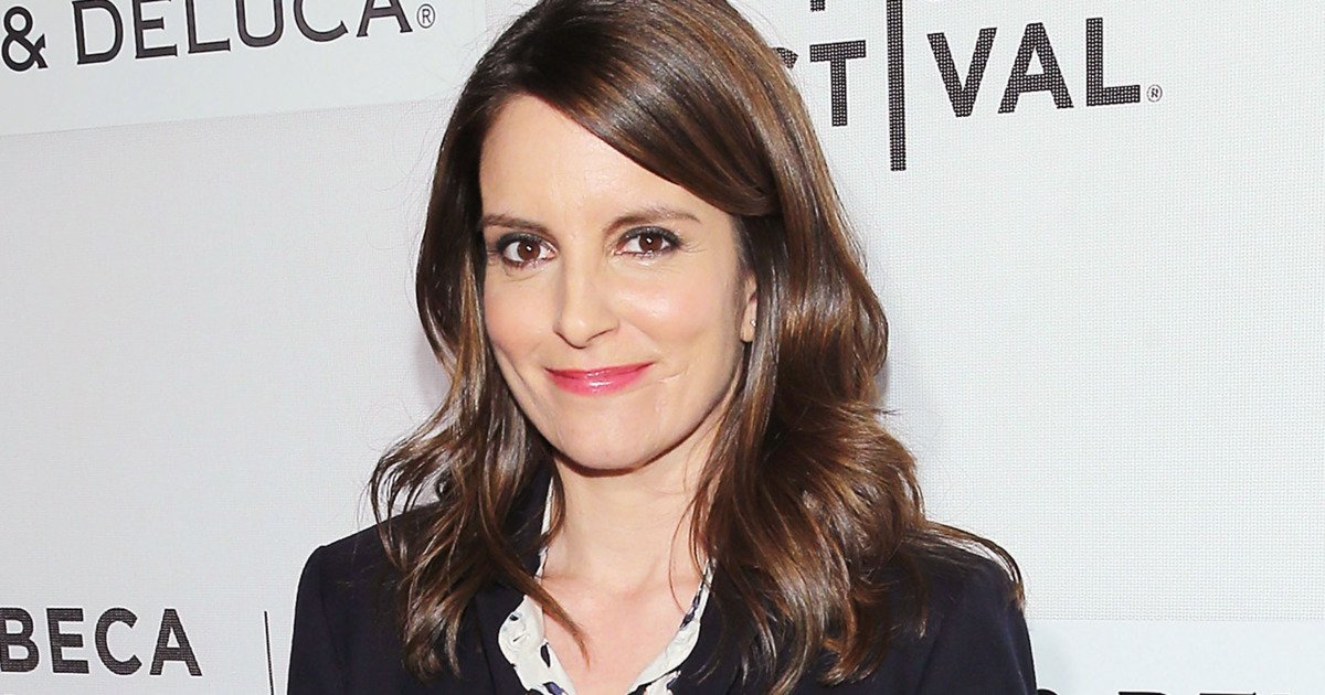 Tina Fey Warns Educated White Women: “Don’t Look Away” From Trump Admin