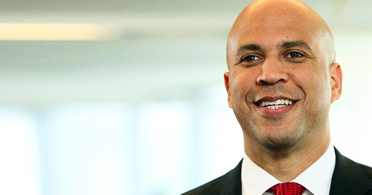 Cory Booker Is Garbage – Benjamin Dixon Show