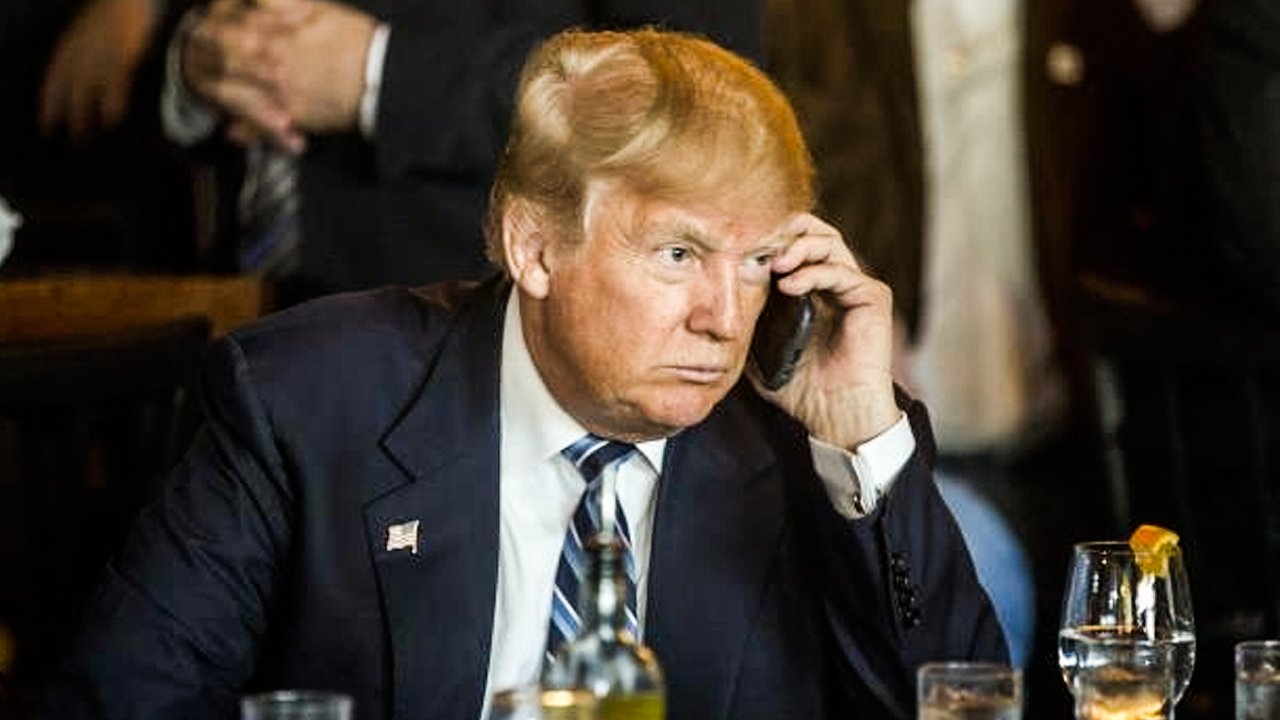 Trump Creates Huge Security Risk By Using His Private Cell Phone