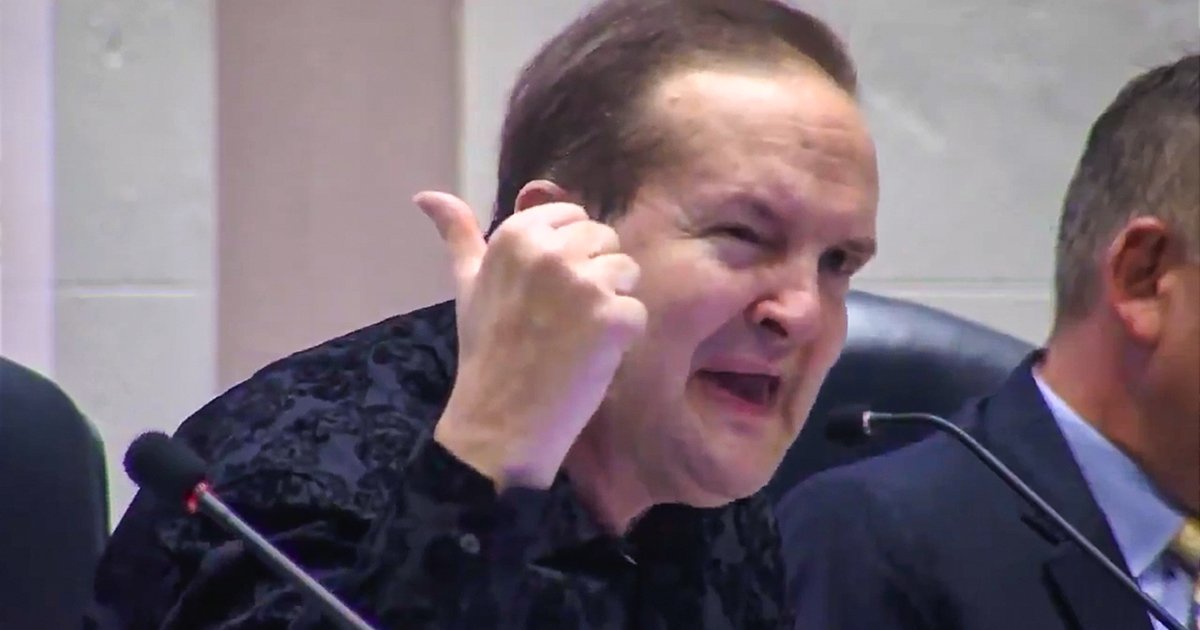 Florida Mayoral Candidate FREAKS OUT, Goes On Rant Telling People To ‘Go Back To Africa’ – Majority Report