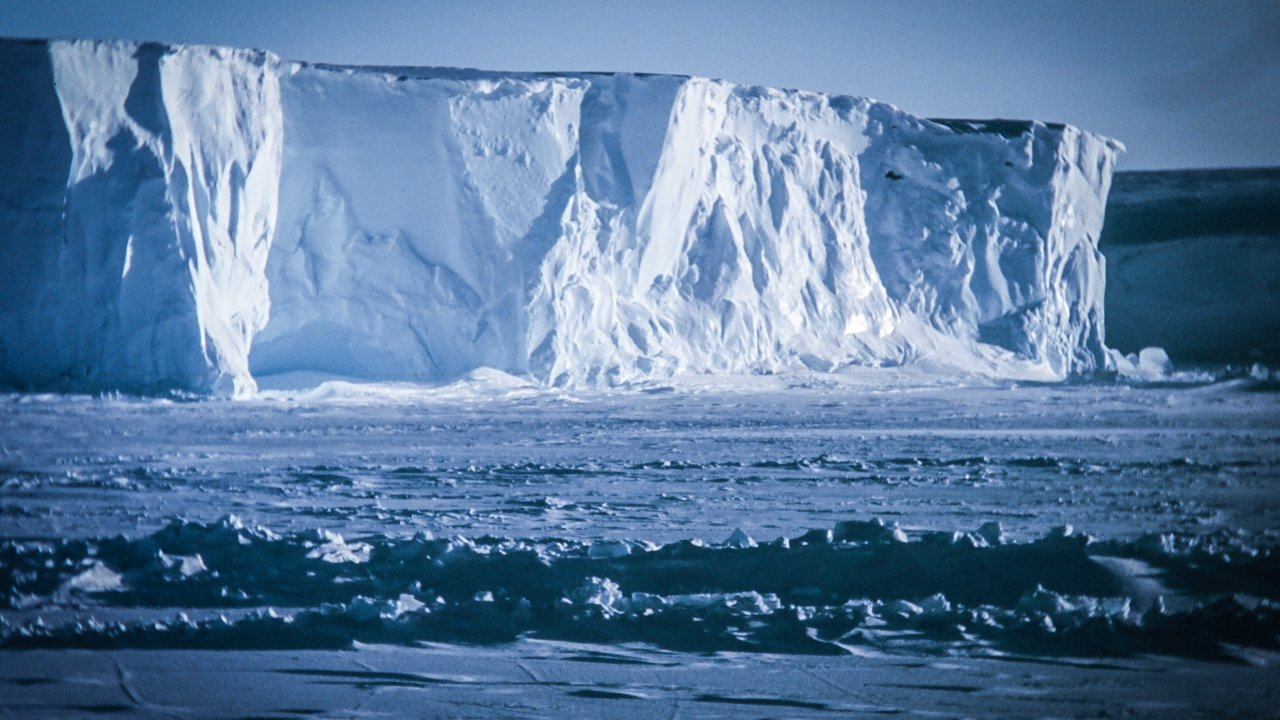 Trillion Ton Ice Sheet Breaks Off Antarctica While US Continues Environmental Destruction