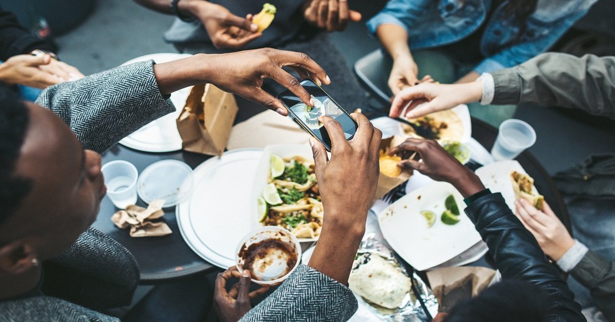 Millennials Are Killing Bad Chain Restaurants – You’re Welcome