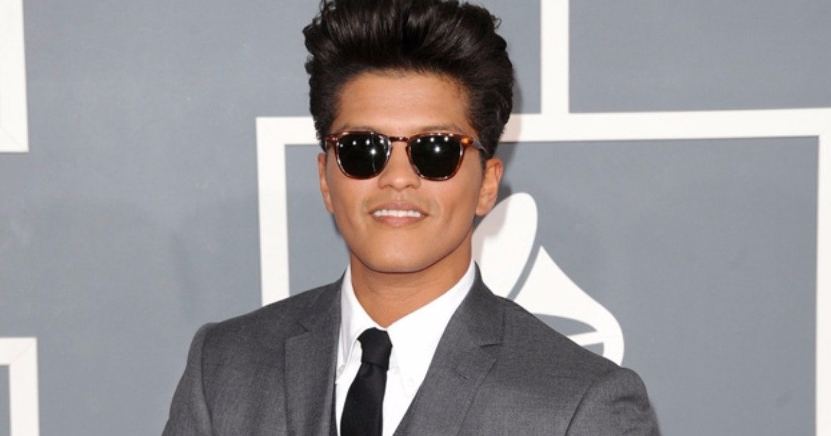 Pop Star Bruno Mars Gives $1 Million to Victims in Flint, Michigan